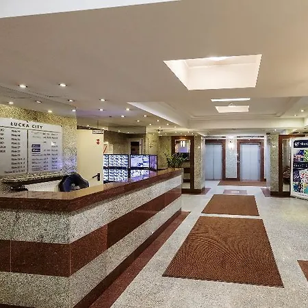 P&o Plac Europejski 3 *